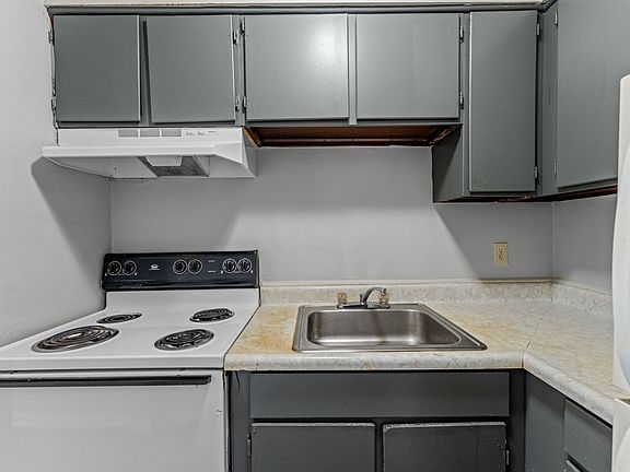 3rd image of 1203 Hillside Ave APT D2