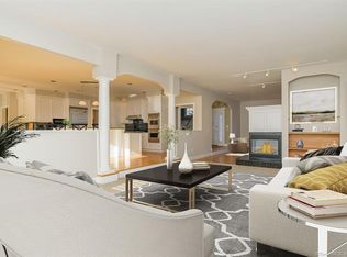 7 Shoreview Ln, Danbury, CT 06811