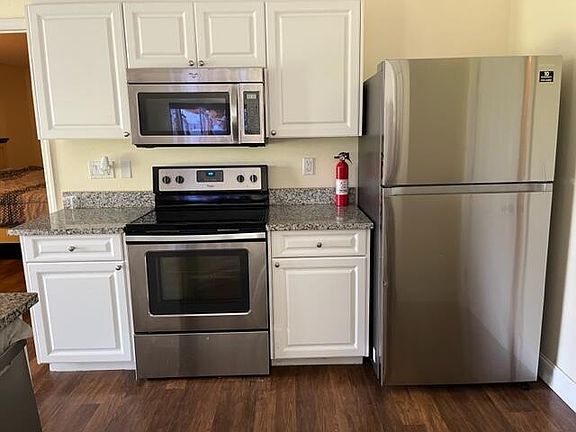 3rd image of 8135 W 98th Ave