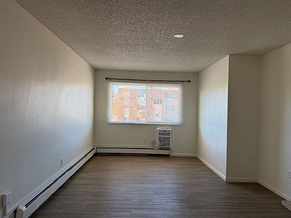 2nd image of 4600-01 Hilltop Ave APT B2