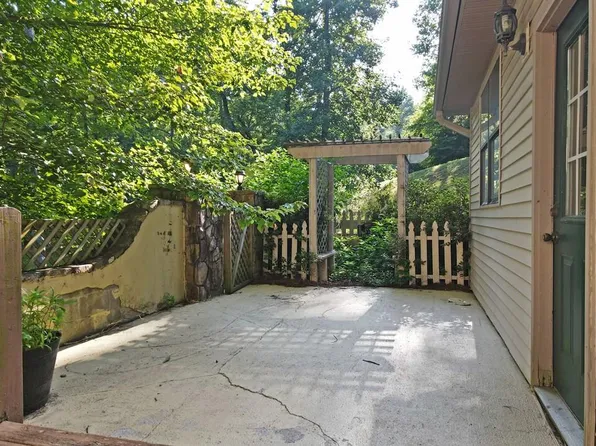 30 Highview Trl, Blairsville, GA 30512