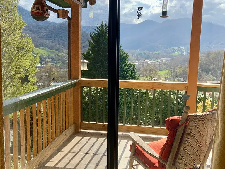 Sunshine Dr — Photo 19
