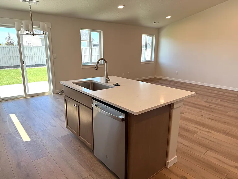 11121 Bluefield Dr — Photo 8