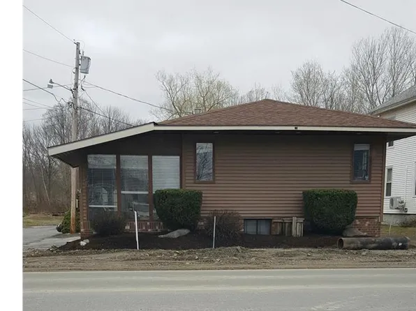 75 Main Rd, Milford, ME 04461