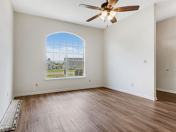 5th image of 2931 Stonewater Dr