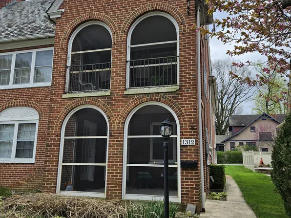 1312 Edgar Ave, Chambersburg, PA 17201