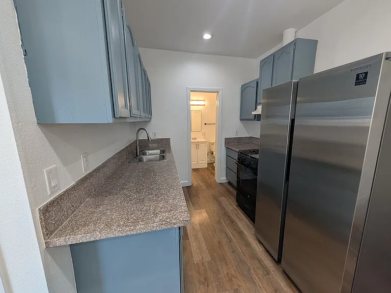 456 Market St — Photo 3