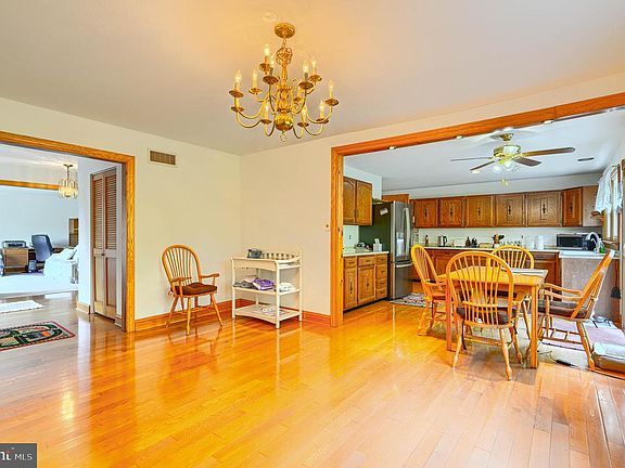 5th image of 169 Providence Rd
