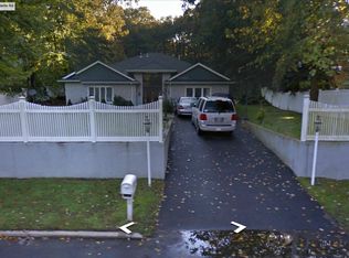 228 Bagatelle Rd, Melville, NY 11747