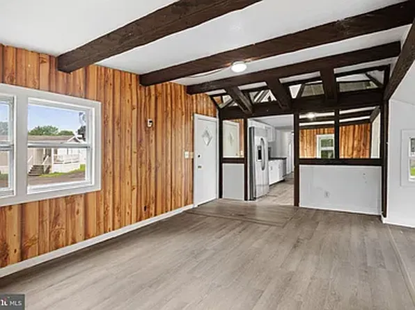 1446 Gibson Rd Trailer C3, Bensalem, PA 19020