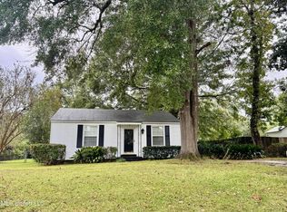12 Maplewood Ln, Natchez, MS 39120