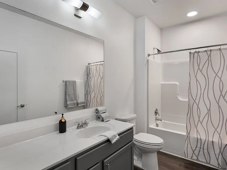 The Bend Apartments — Photo 38