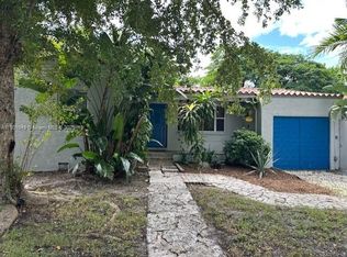 460 NE 76th St, Miami, FL 33138