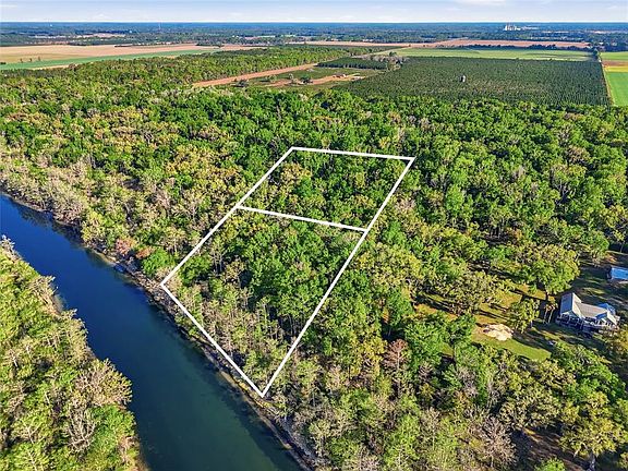 2nd image of 4941 River Run Rd