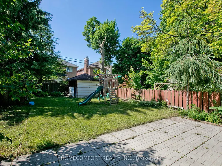 247 Parkview Ave — Photo 31