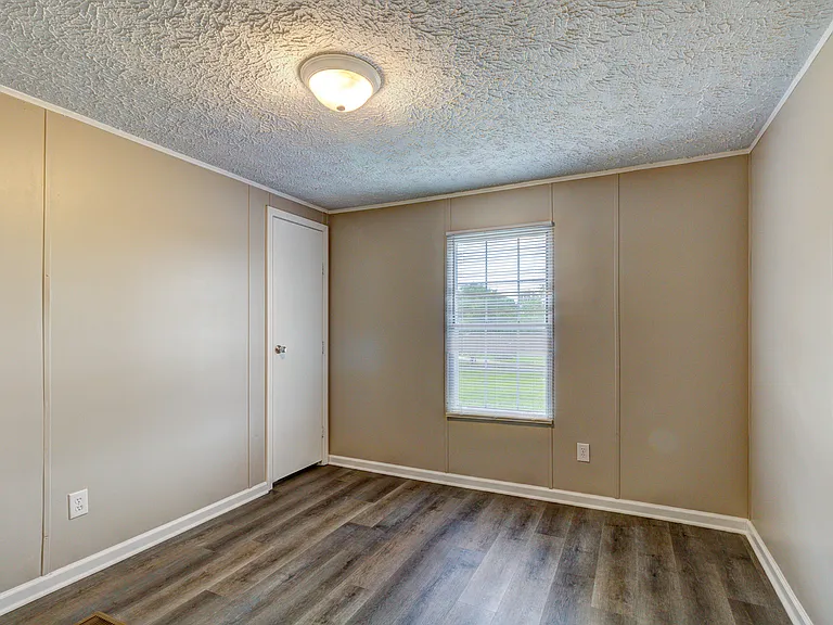 3351 Appletree Ct — Photo 8