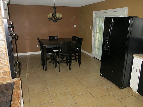 5th image of 12103 Mile Dr