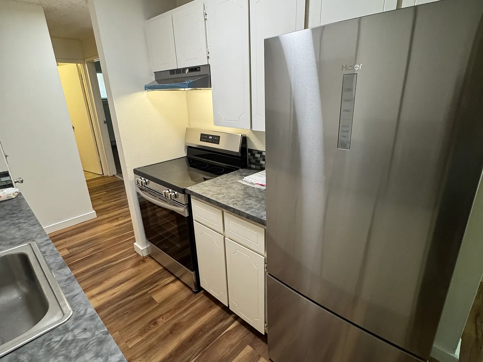 1 bed, 600 sqft, $1,295 — Photo 2