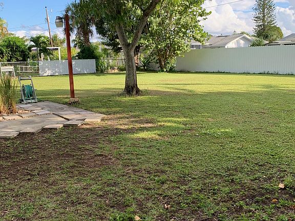 Large backyard Fenced