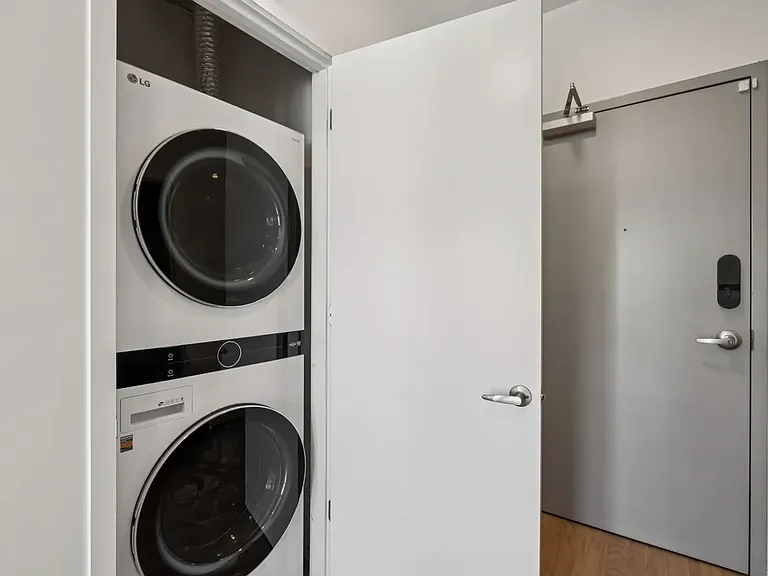 806 Olympic St #407 — Photo 12