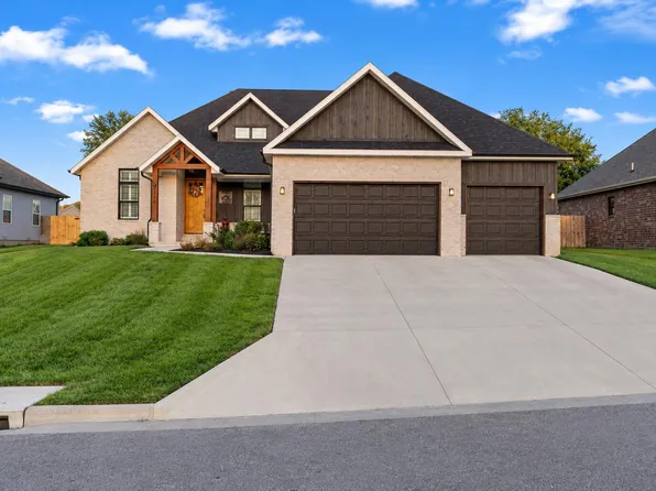 3214 N Marlin Drive, Ozark, MO 65721