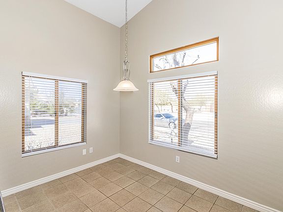 3rd image of 1225 E Prickly Pear St