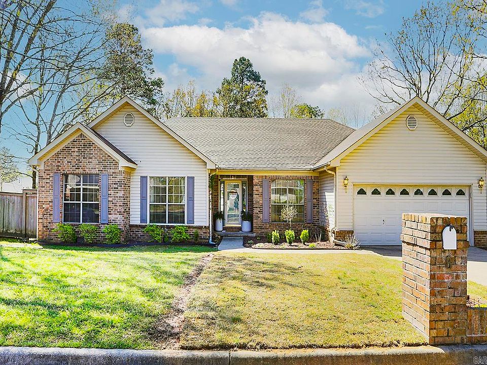 1st image of 8 Silver Meadow Cv