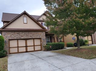 1341 Scenic Pines Dr, Lawrenceville, GA 30044