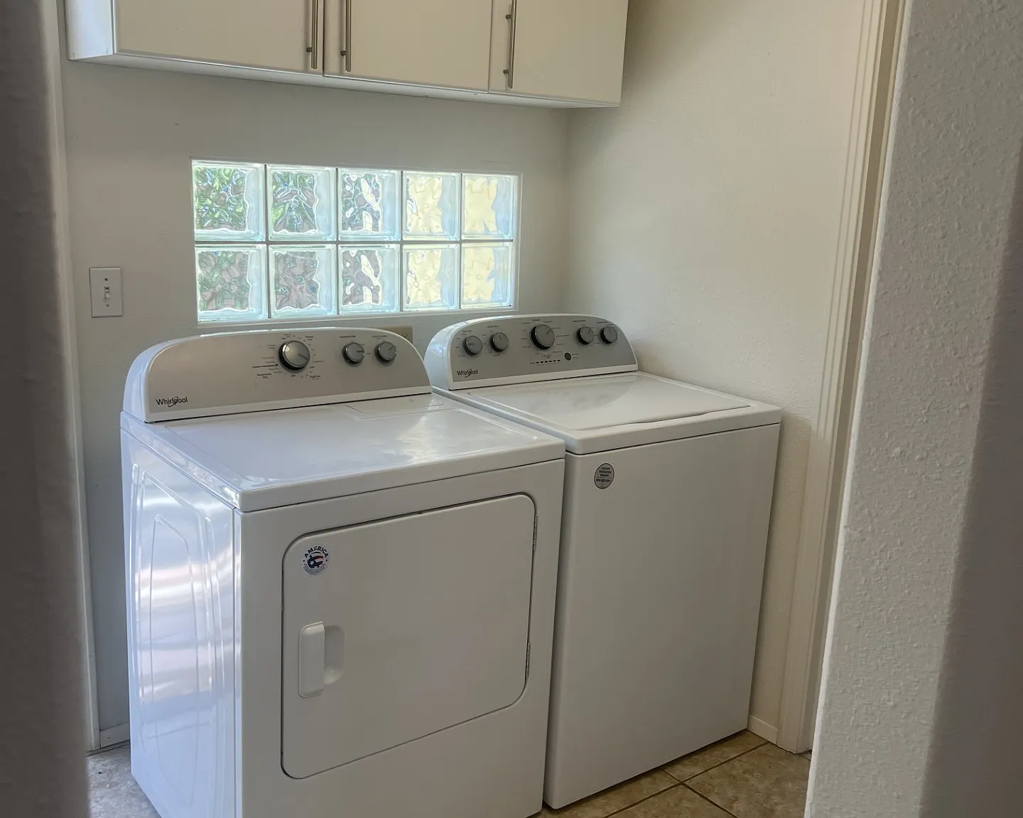 3 bed, 1200 sqft, $1,700 — Photo 4