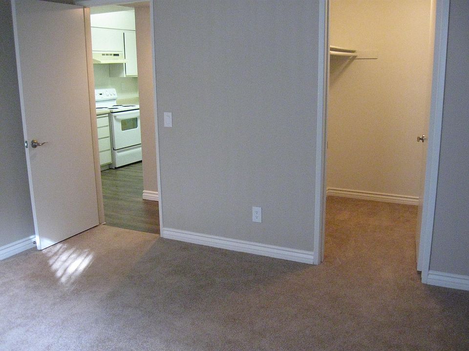 2nd image of 21550 Box Springs Rd APT 1029