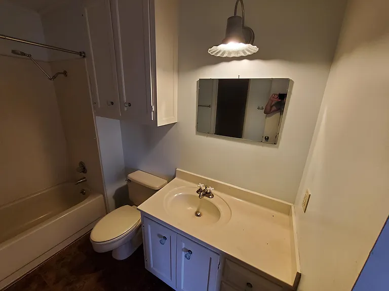 57 Woodlake Dr — Photo 5