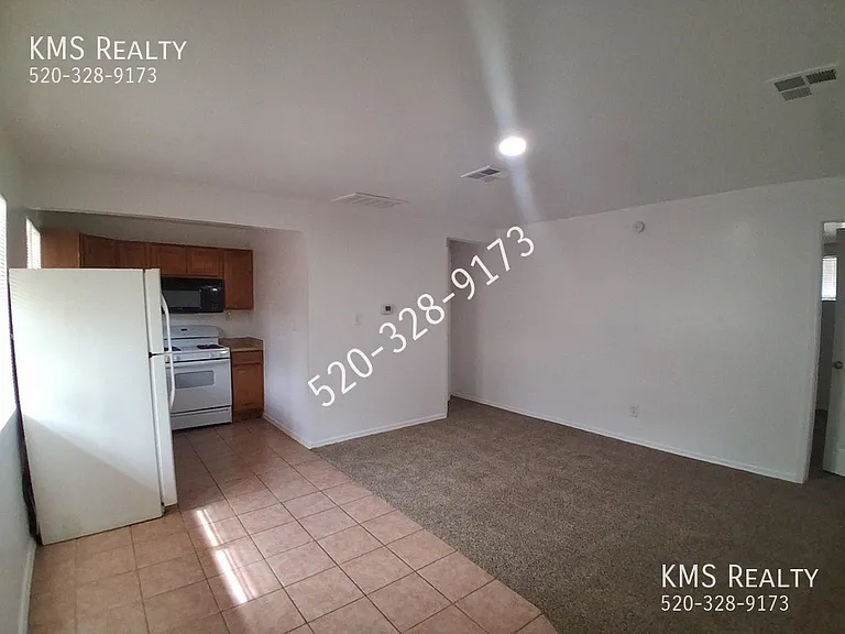 3536 E Blacklidge Dr #3 — Photo 6