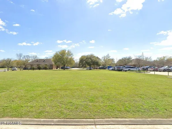 203 Oak Grove Ln, Lafayette, LA 70506