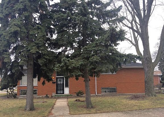 3rd image of 8600 S Kenwood Ave