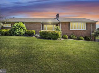 1257 Rossmoyne Rd, Mechanicsburg, PA 17055