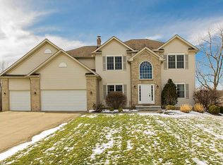 7140 Witch Hazel Ln, Solon, OH 44139