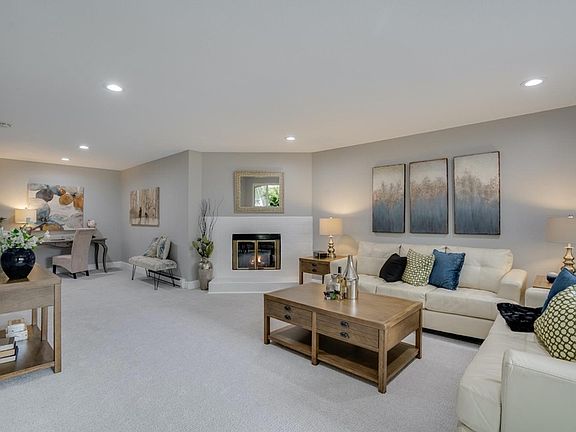 2nd image of 121 Buckingham Dr Unit 21