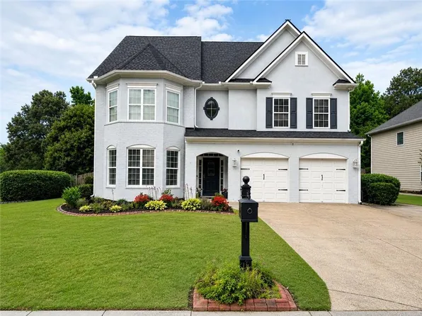 211 Highlands Dr, Woodstock, GA 30188