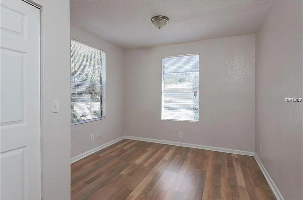 7003 Duncan Ave — Photo 3