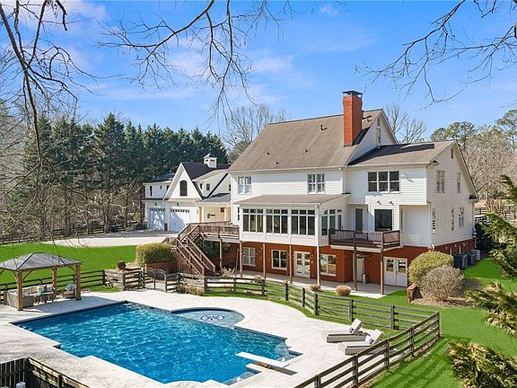 4th image of 16035 Westbrook Rd