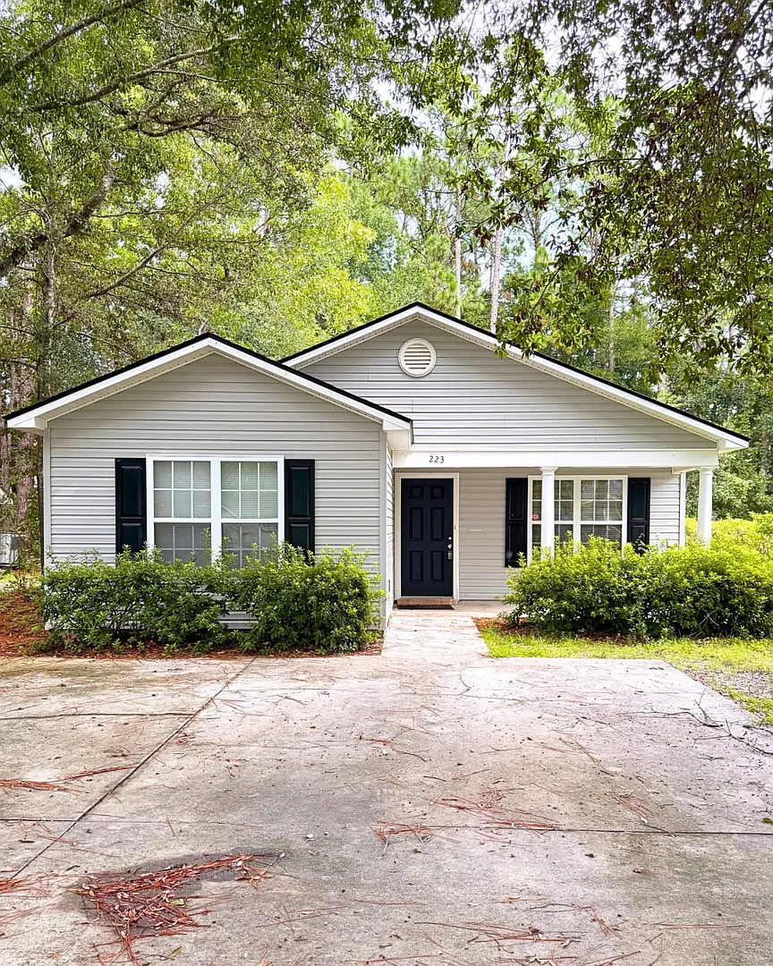 Charter Drive | 3-bed, 2-bath — Photo 1