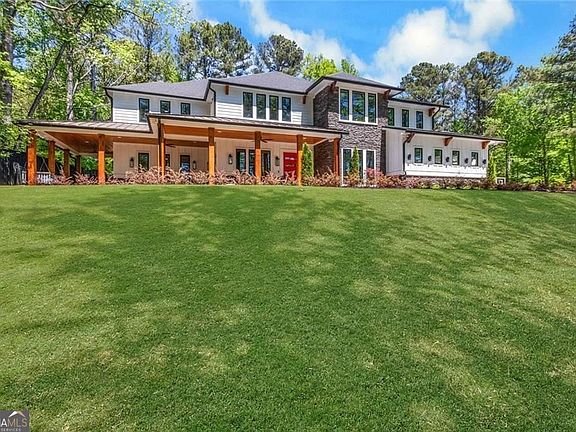 3rd image of 365 Cagle Rd