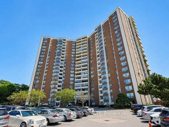 60 Pavane Linkway Unit 301, Toronto, ON M3C 1A2