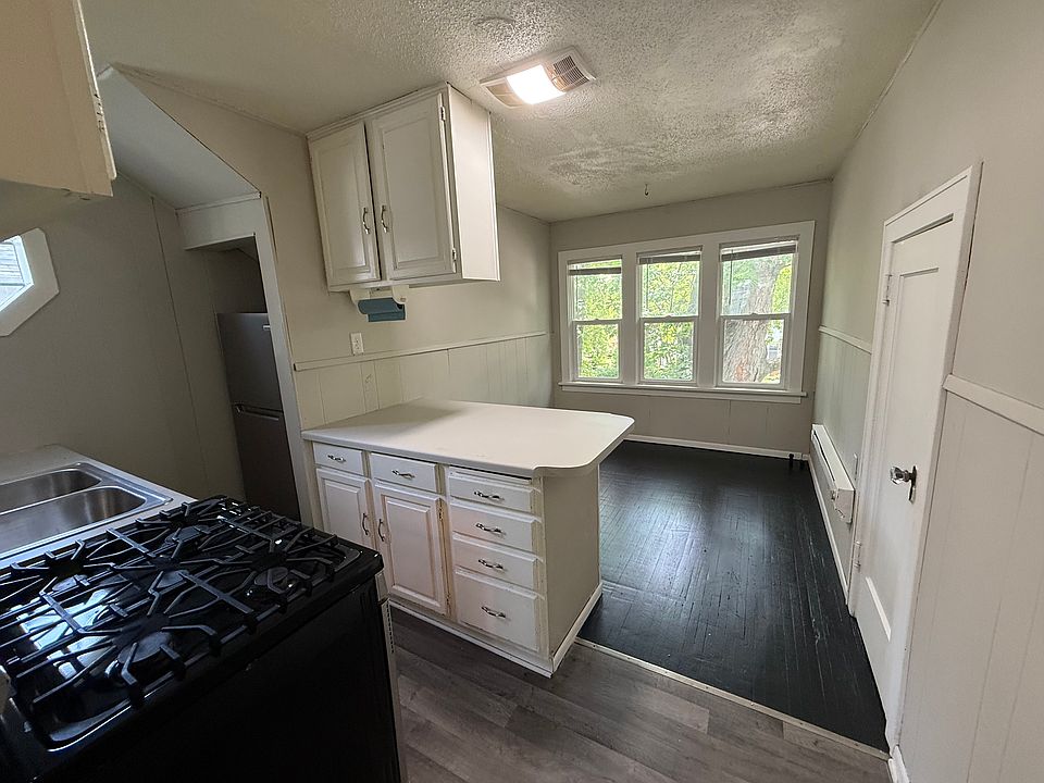 1st image of 759 Maryland Ave E APT 2