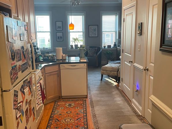 1202 S Charles St APT 3