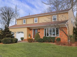 15 Burgess Ct, Westfield, NJ 07090