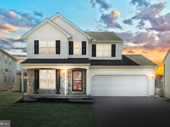 625 Strayer Dr, Windsor, PA 17366