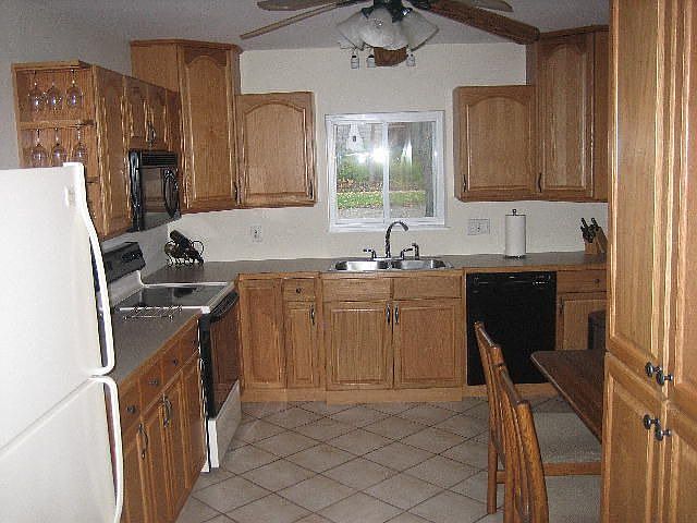 2nd image of 3690 Barker Rd