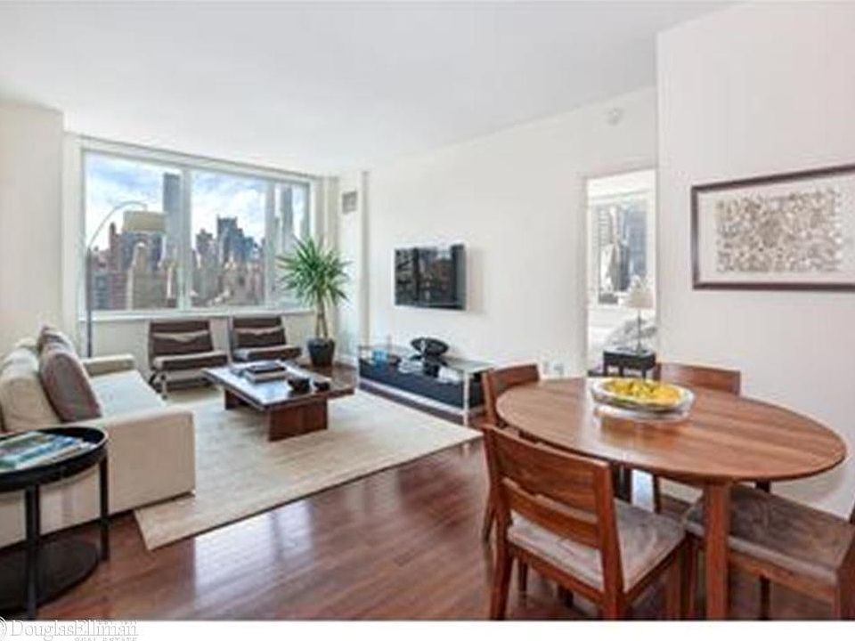 1st image of 225 E 34th St APT 20C