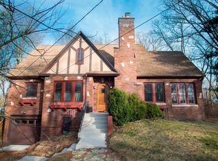 8 W Atwater Ave, Beverly Shores, IN 46301